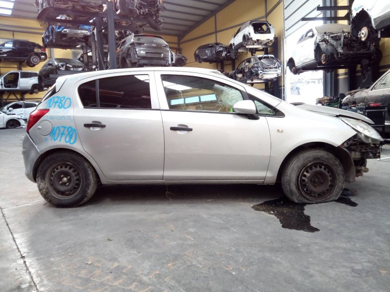 opel corsa d del año 2009
