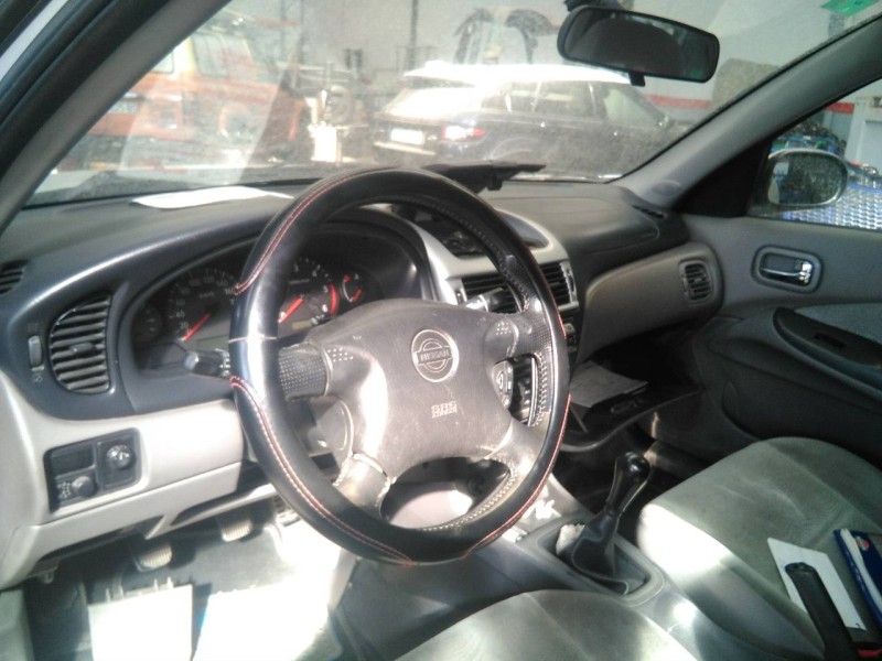 nissan almera (n16/e) del año 2001