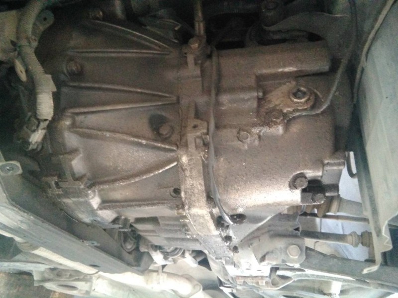 nissan almera (n16/e) del año 2001