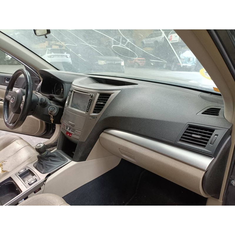 subaru legacy kombi/outback b14 del año 2013