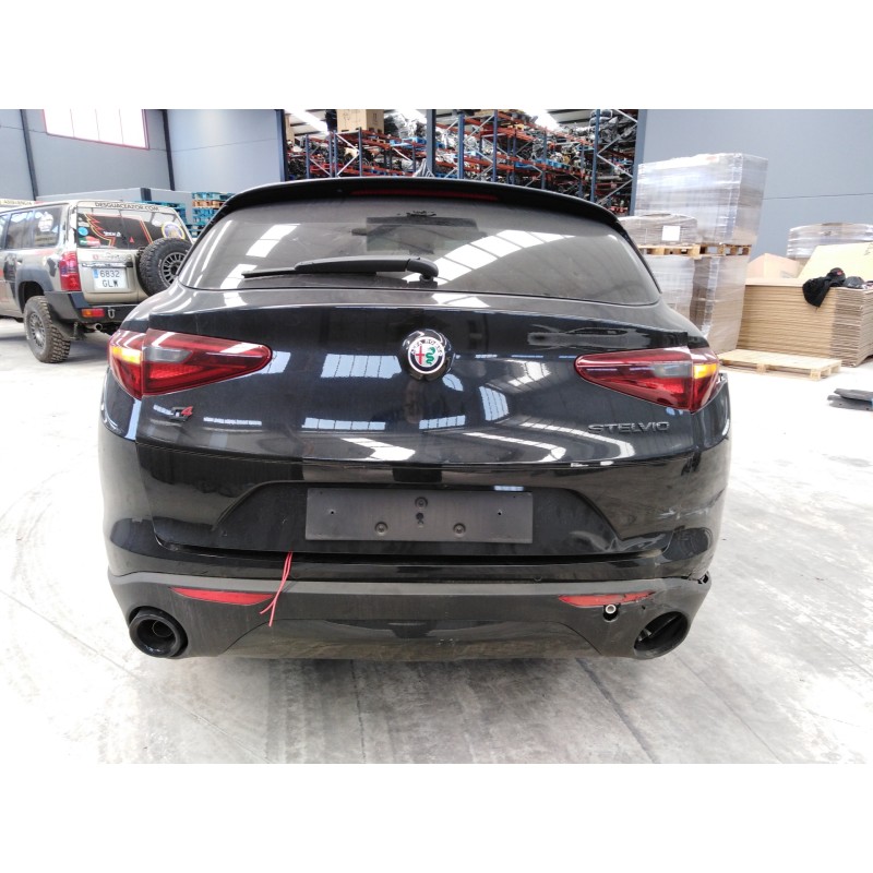 alfa romeo stelvio (630) del año 2021
