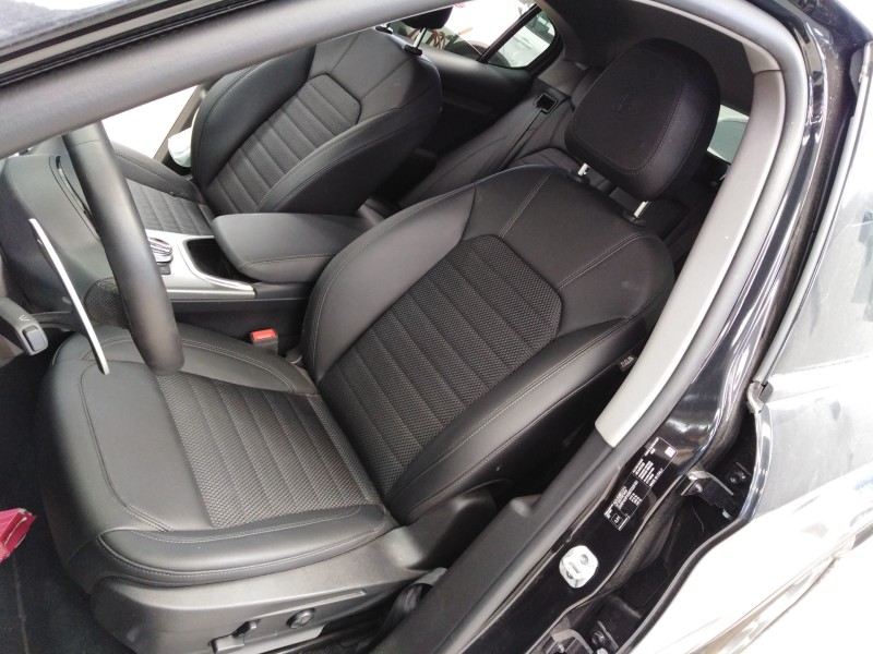 alfa romeo stelvio (630) del año 2021