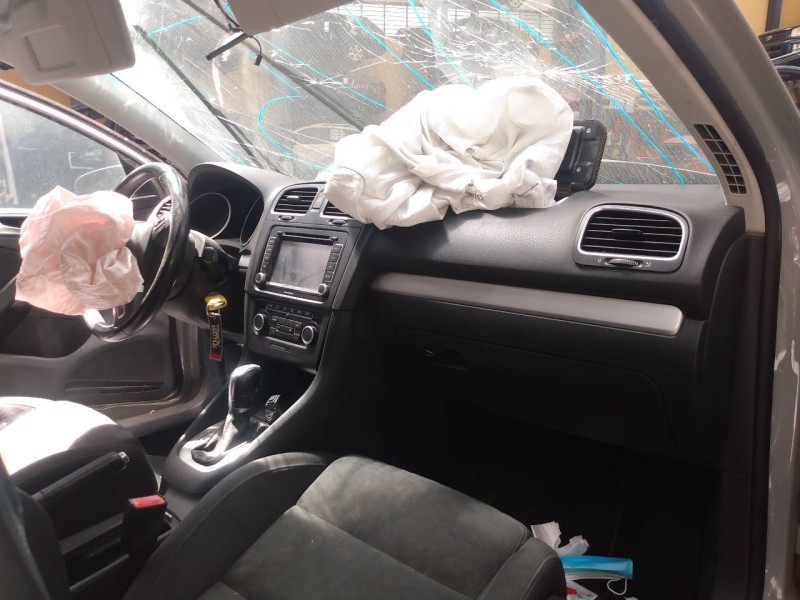 volkswagen golf vi (5k1) del año 2012