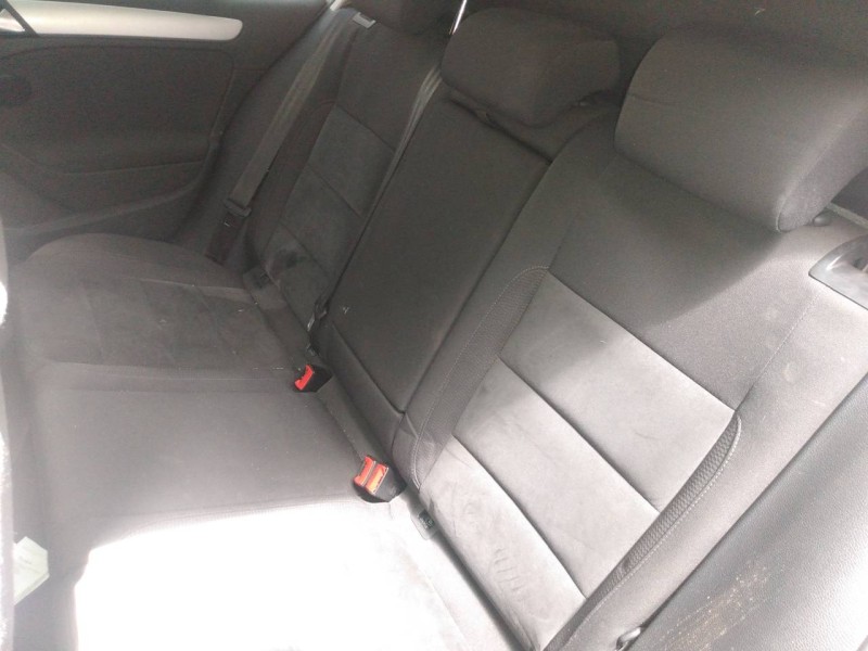 volkswagen golf vi (5k1) del año 2012