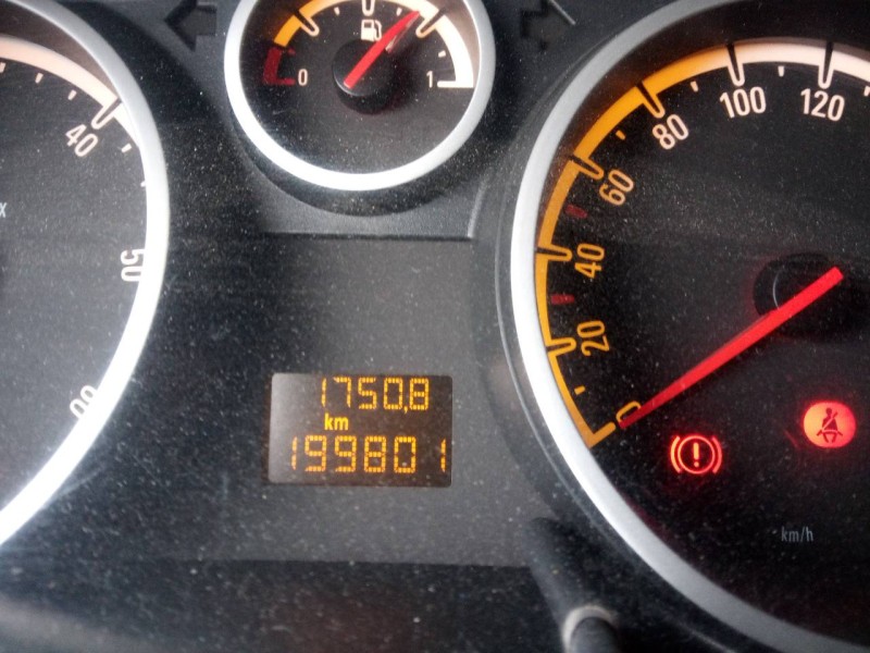 opel corsa d del año 2008