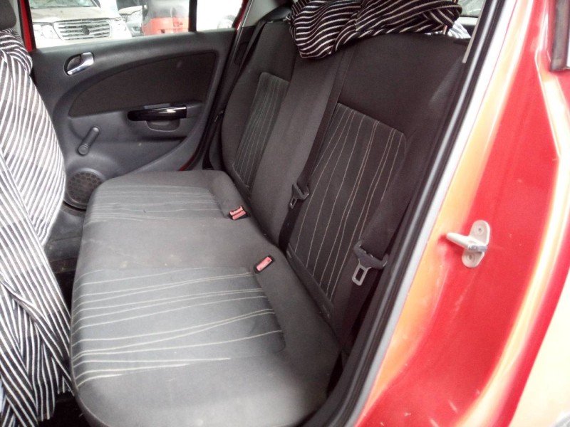 opel corsa d del año 2008