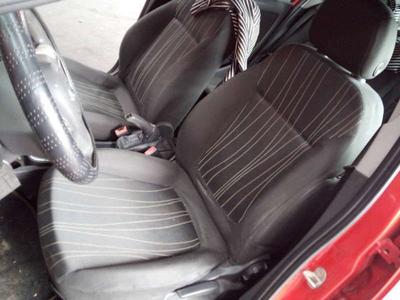 opel corsa d del año 2008