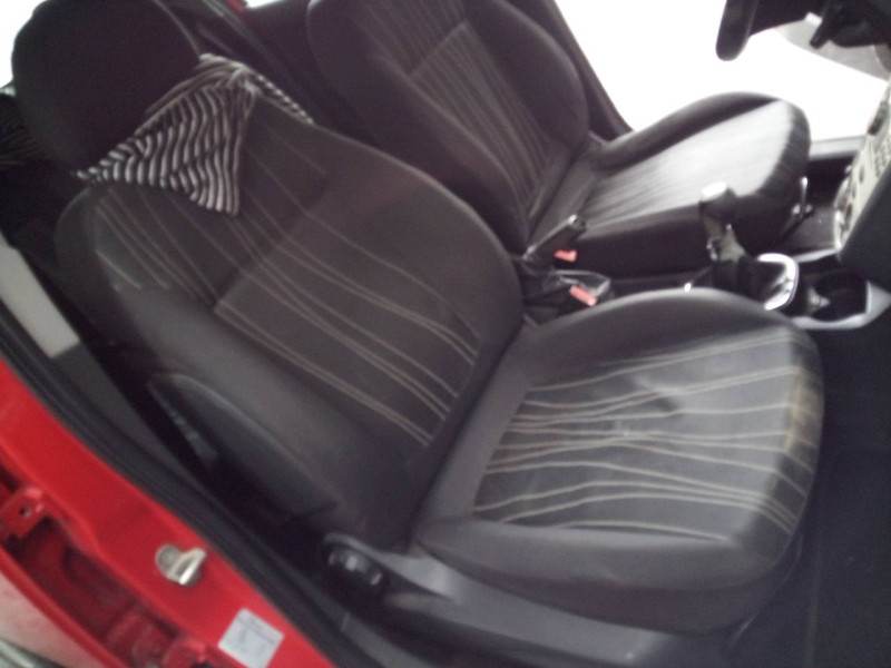 opel corsa d del año 2008