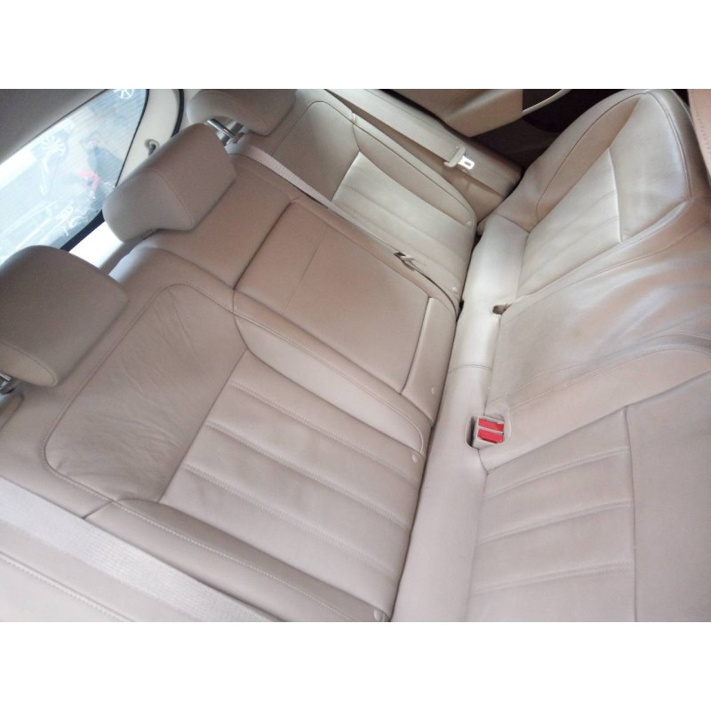 opel insignia berlina del año 2010