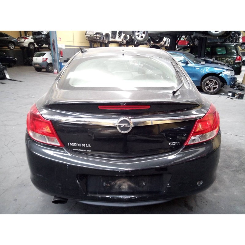 opel insignia berlina del año 2010