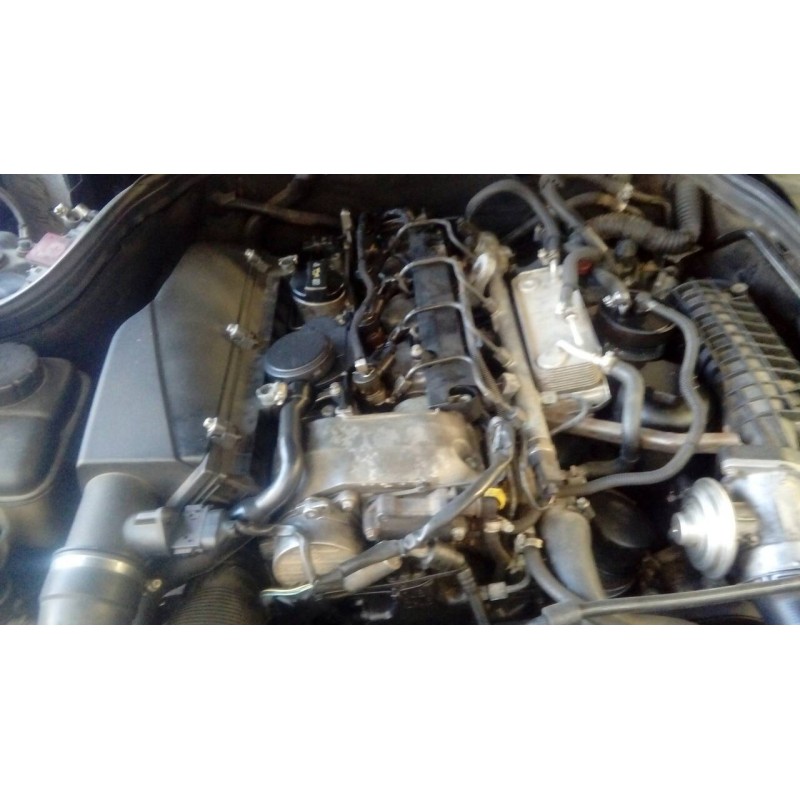 mercedes-benz clase c (w203) berlina del año 2002