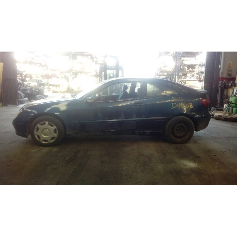 mercedes-benz clase c (w203) berlina del año 2002