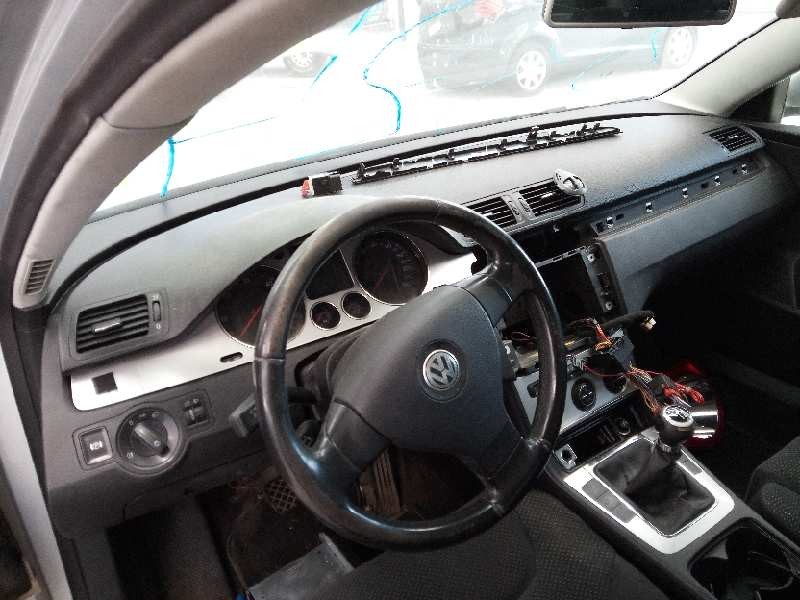 volkswagen passat variant (3c5) del año 2005