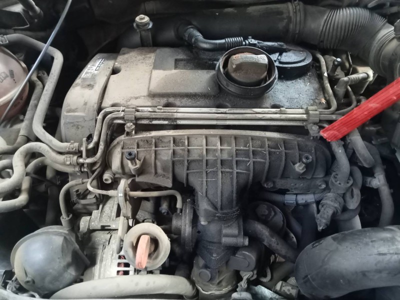 volkswagen golf v berlina (1k1) del año 2008