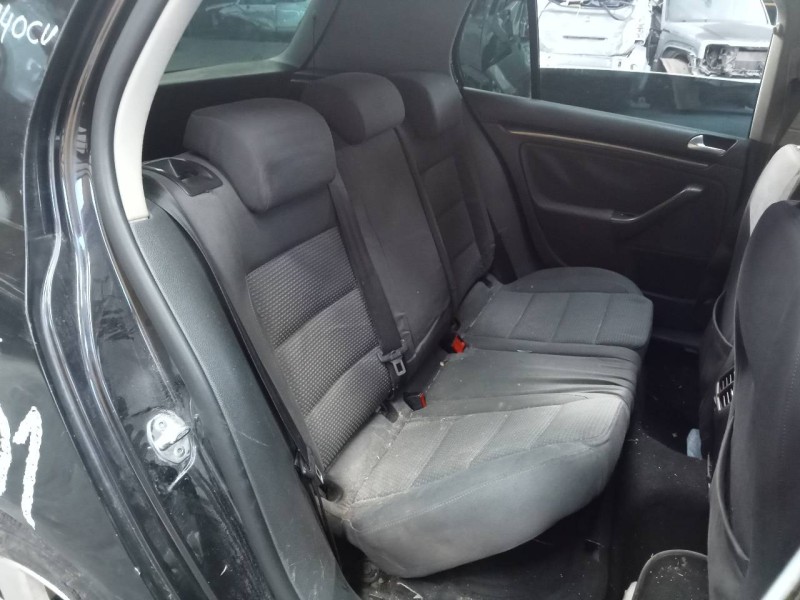 volkswagen golf v berlina (1k1) del año 2008