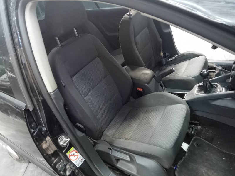 volkswagen golf v berlina (1k1) del año 2008