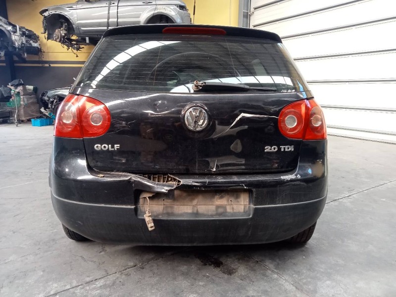 volkswagen golf v berlina (1k1) del año 2008