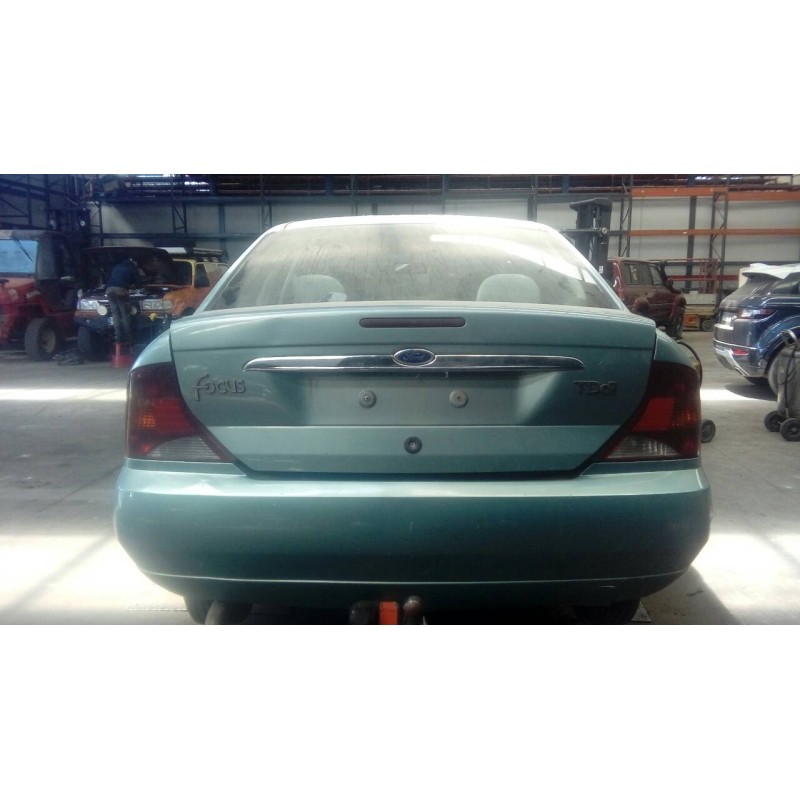ford focus berlina (cak) del año 2001