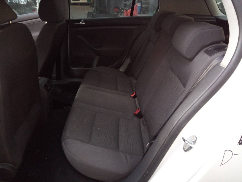 volkswagen golf v berlina (1k1) del año 2008