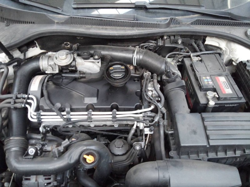 volkswagen golf v berlina (1k1) del año 2008