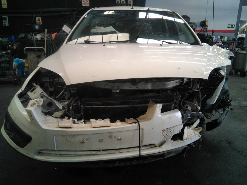 ford focus berlina (cak) del año 1998