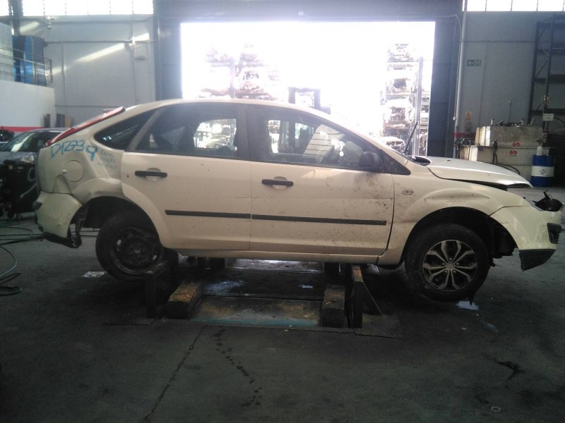 ford focus berlina (cak) del año 1998