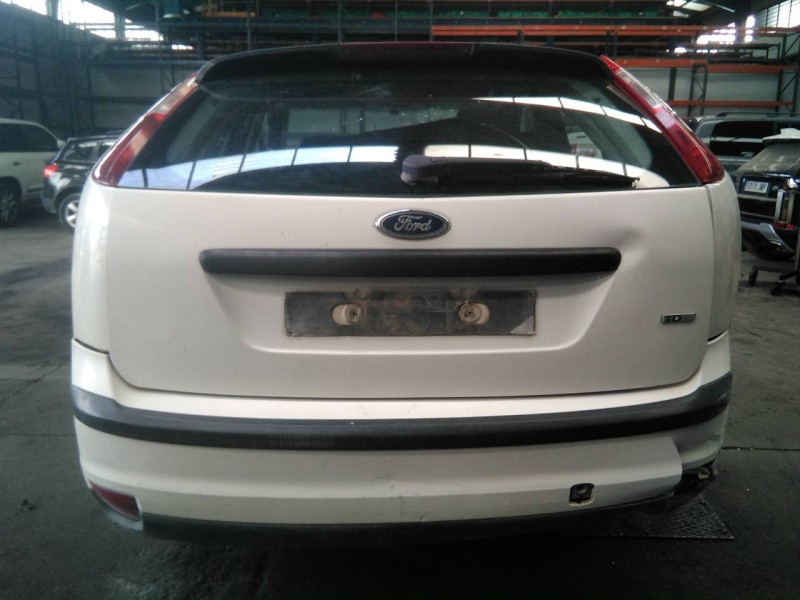 ford focus berlina (cak) del año 1998