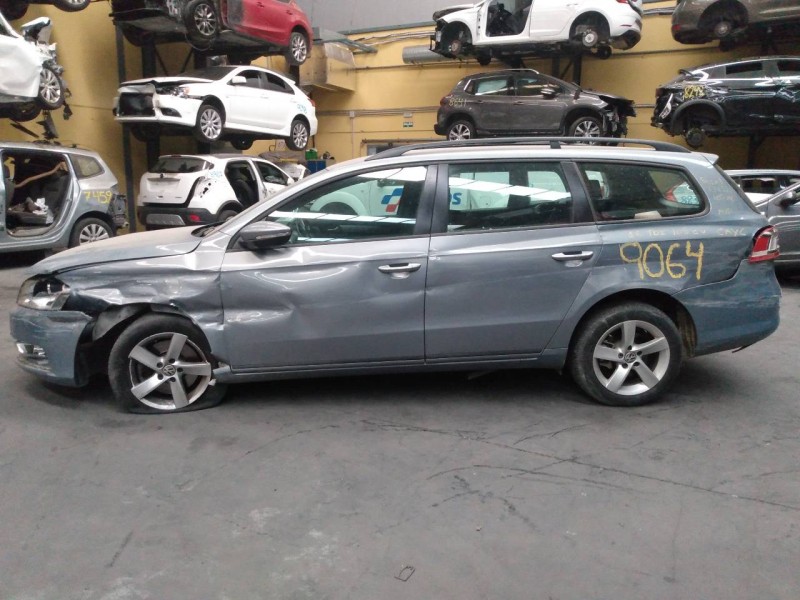 volkswagen passat variant (365) del año 2010
