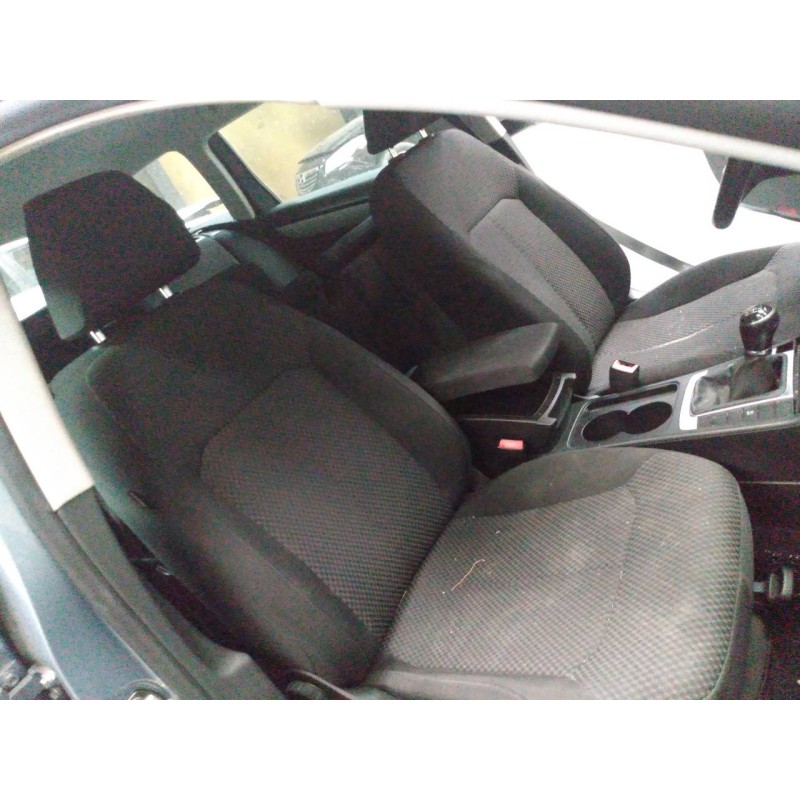 volkswagen passat variant (365) del año 2010