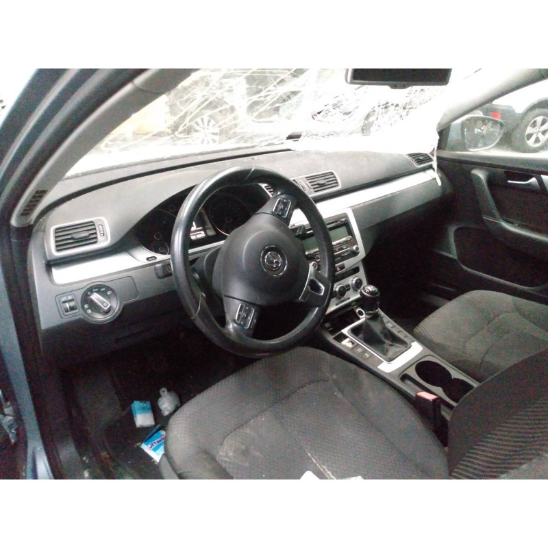 volkswagen passat variant (365) del año 2010