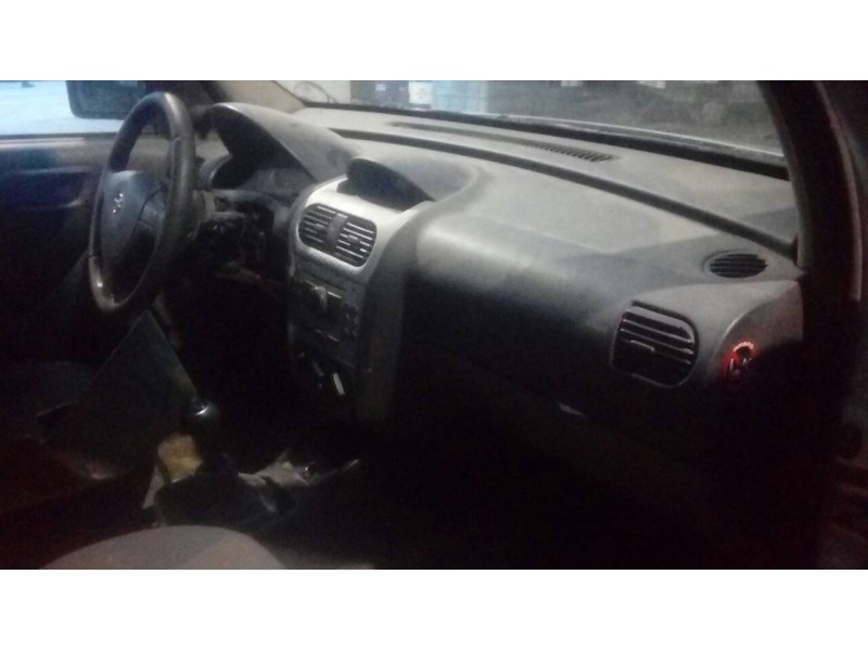 opel combo (corsa c) del año 2004