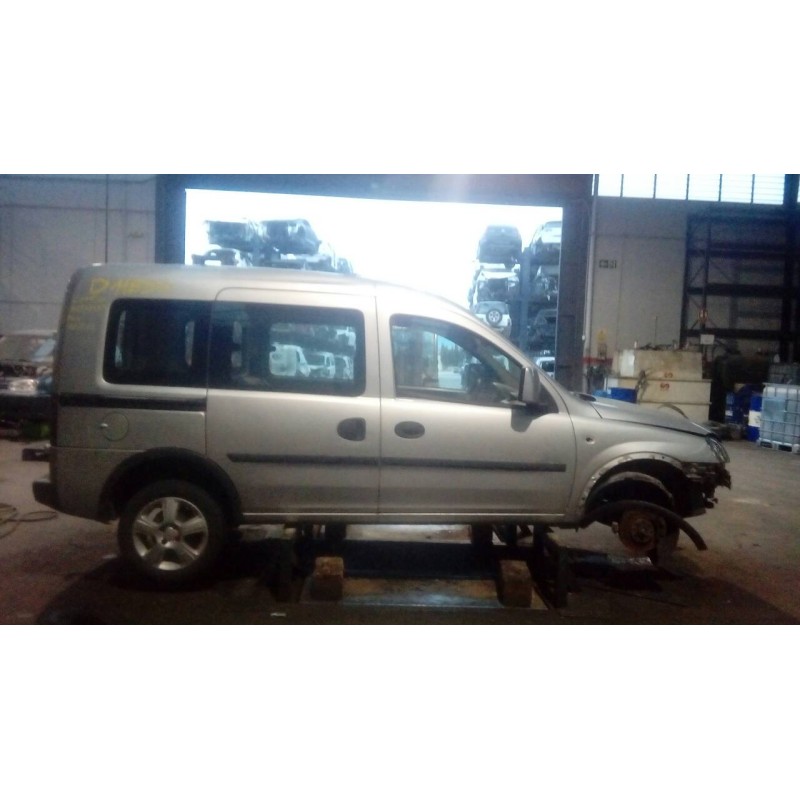 opel combo (corsa c) del año 2004