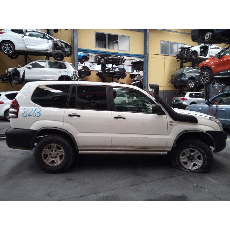 toyota land cruiser (j12) del año 2004