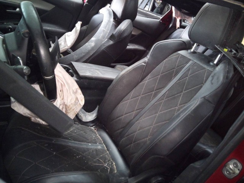 peugeot 3008 del año 2018