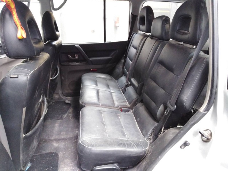 mitsubishi montero (v60/v70) del año 2004