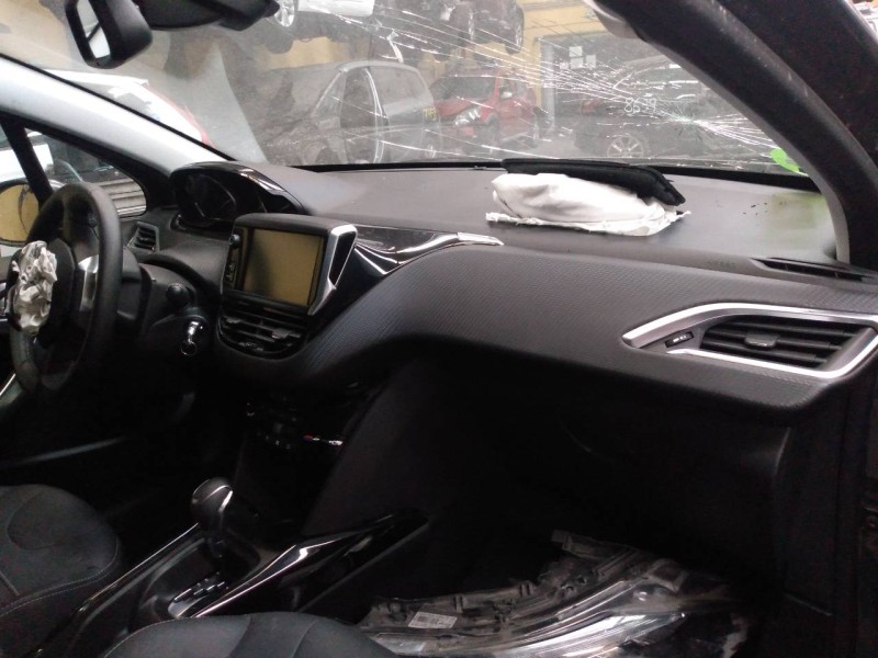 peugeot 2008 (--.2013) del año 2019