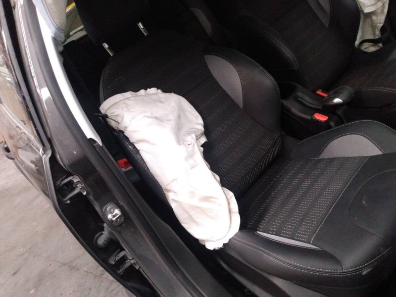 peugeot 2008 (--.2013) del año 2019