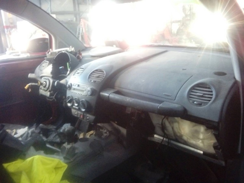 volkswagen new beetle (9c1/1c1) del año 1998