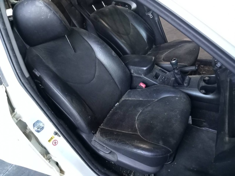 toyota rav 4 (a3) del año 2010