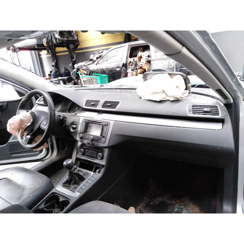 volkswagen passat lim. (362) del año 2010