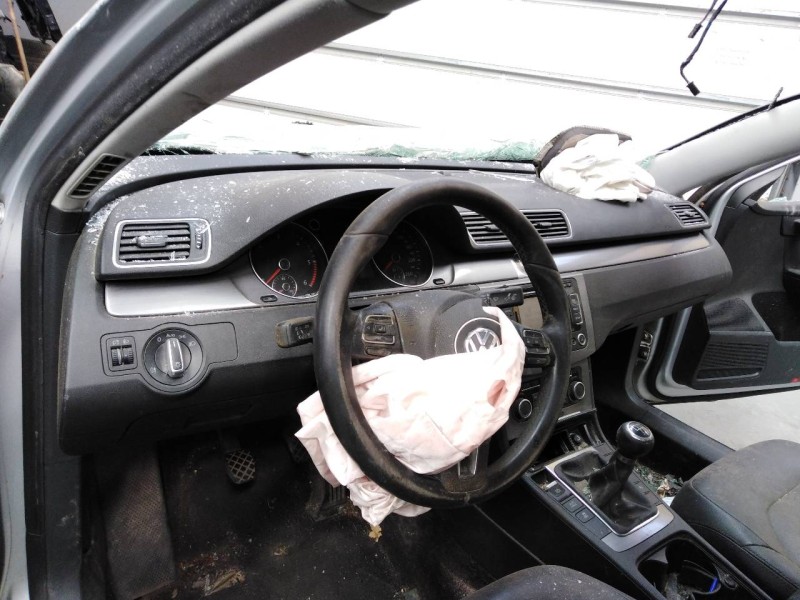 volkswagen passat lim. (362) del año 2010