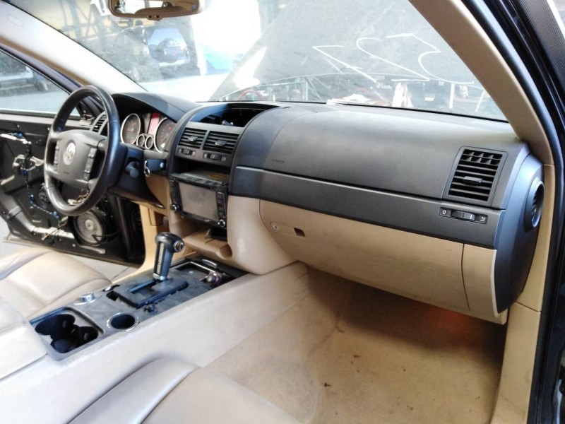 volkswagen touareg (7l6) del año 2008