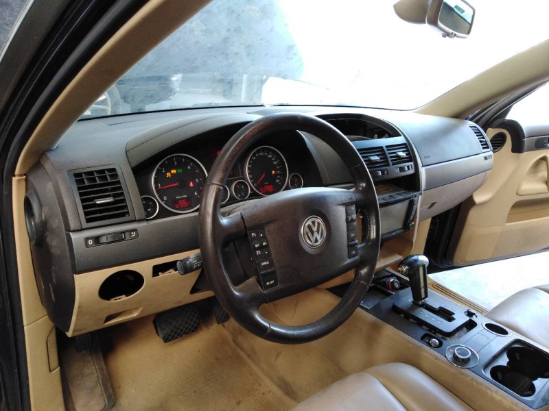 volkswagen touareg (7l6) del año 2008