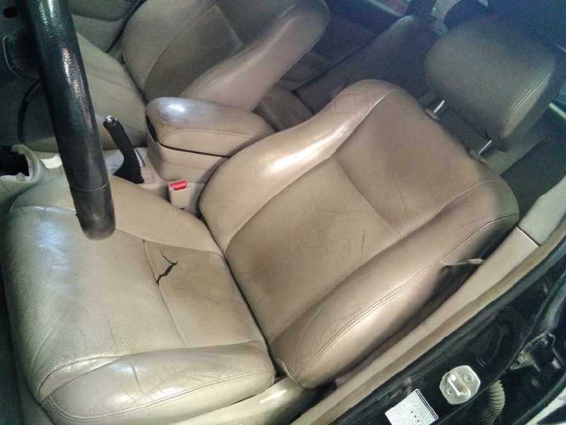 toyota avensis wagon (t25) del año 2006