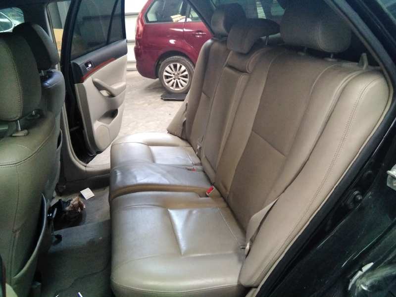 toyota avensis wagon (t25) del año 2006