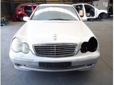 mercedes-benz clase c (w203) berlina del año 2003 2