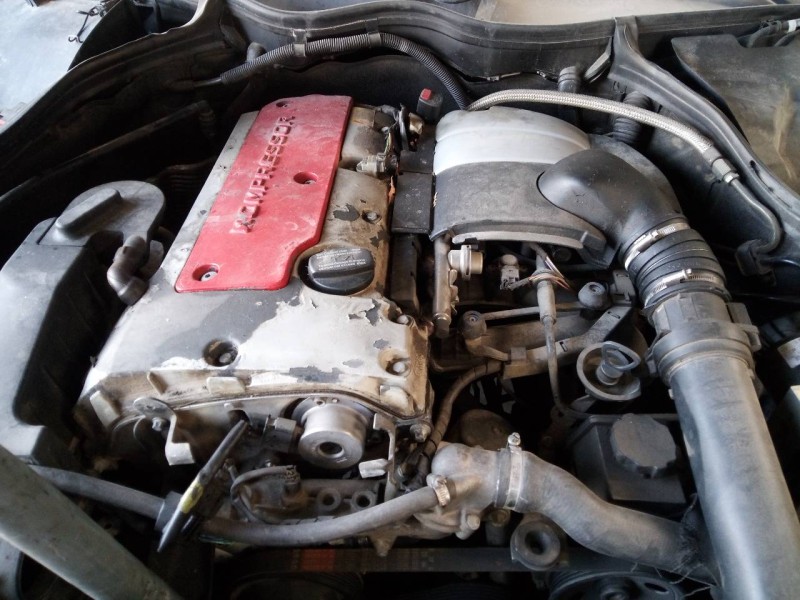 mercedes-benz clase c (w203) berlina del año 2003