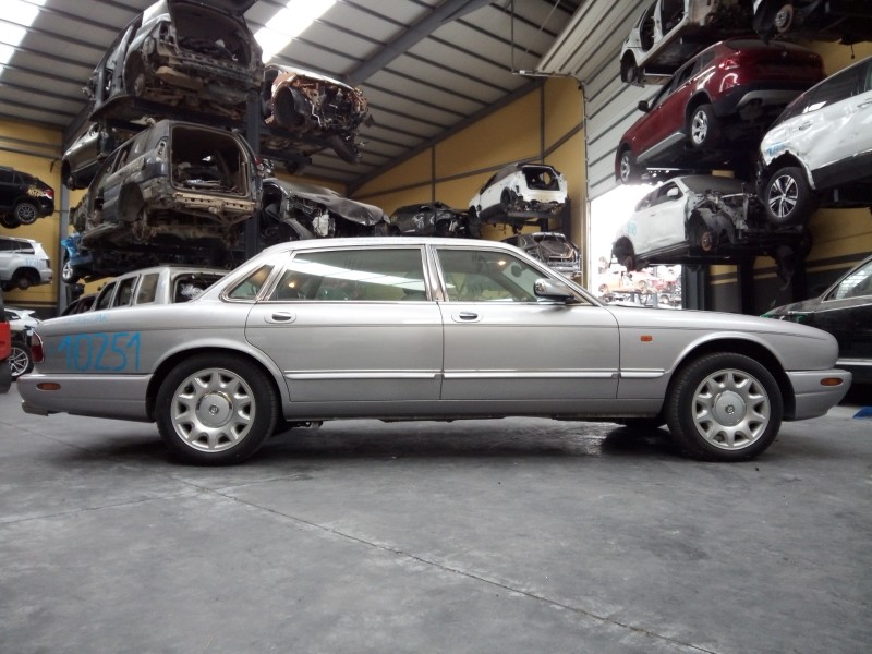 jaguar daimler del año 2001