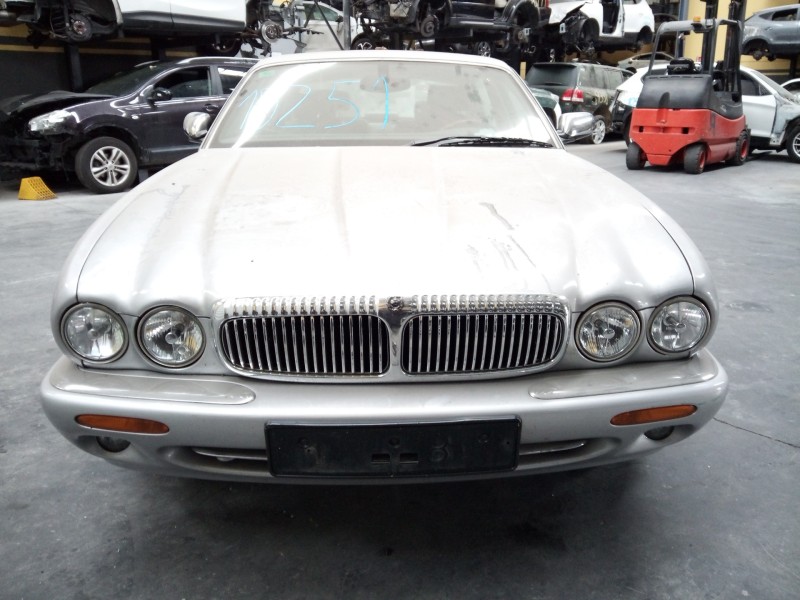 jaguar daimler del año 2001