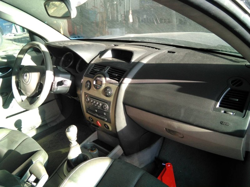 renault megane iii coupé-cabrio del año 2005